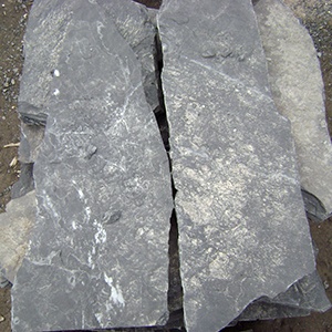 Rundle Stone 3 Inch Flagstone in Black